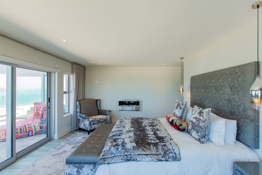 6 Bedroom Property for Sale in Myburgh Park Western Cape
